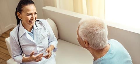 Dr. Talking to patient